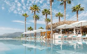 Monte Palm Beach